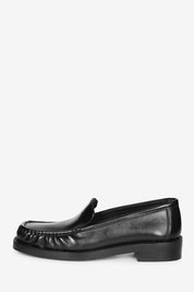 Γυναικεία παπούτσια loafers μαύρα Emanuelle Vee