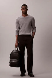 Ανδρική τσάντα backpack με ανάγλυφα λογότυπα Calvin Klein - LV04D3202GUB1