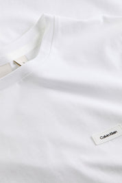 Ανδρικό Κοντομάνικο T-shirt σε στενή γραμμή λευκό Calvin Klein K10K112724YAF