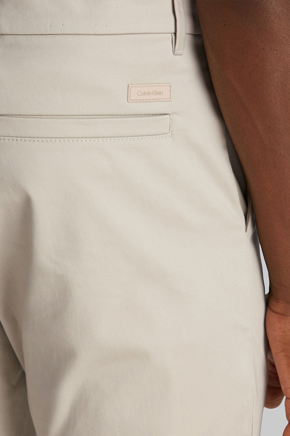 Ανδρικό Παντελόνι Chinos ανδρικό μπεζ Calvin Klein K10K113429PE0
