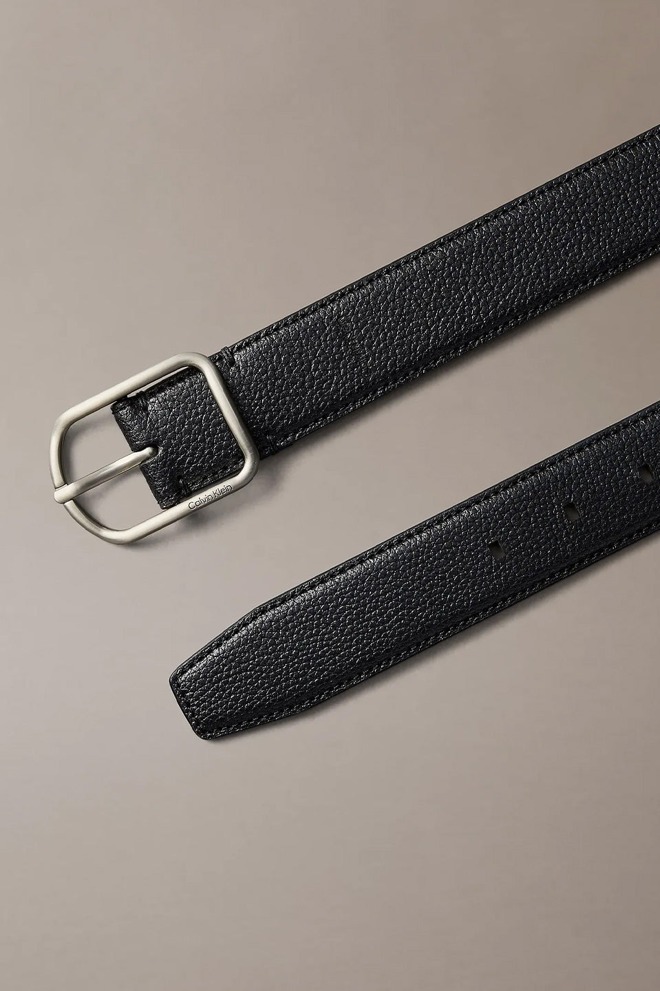 Ανδρική ζώνη μαύρη Calvin Klein - LV04D7024GUB1