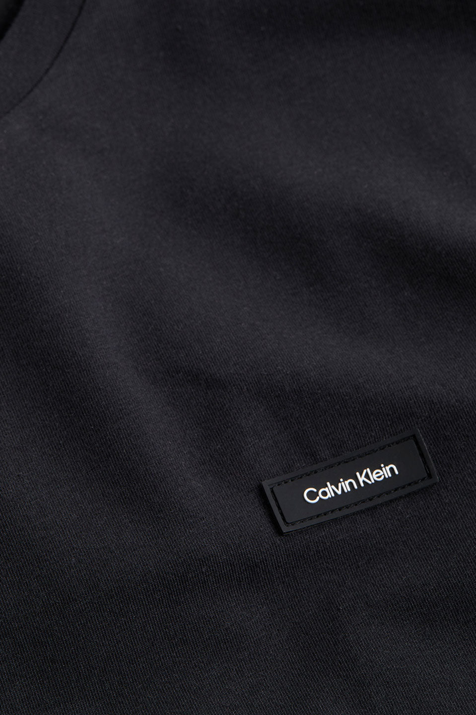 Ανδρικό Κοντομάνικο T-shirt σε στενή γραμμή μαύρο Calvin Klein K10K112724BEH