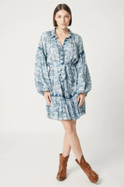 Γυναικείο φόρεμα κοντό ζακάρ με ζώνη εμπριμέ μπλε Miss June