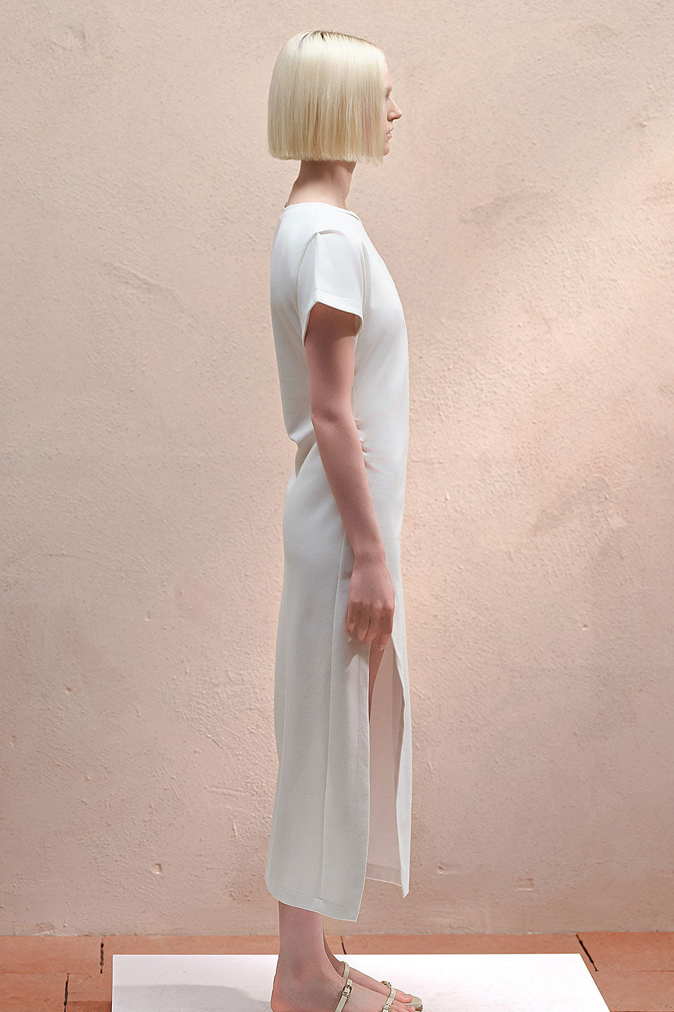 Γυναικείο Κοντομάνικο φόρεμα με σκίσιμο λευκό Eleh