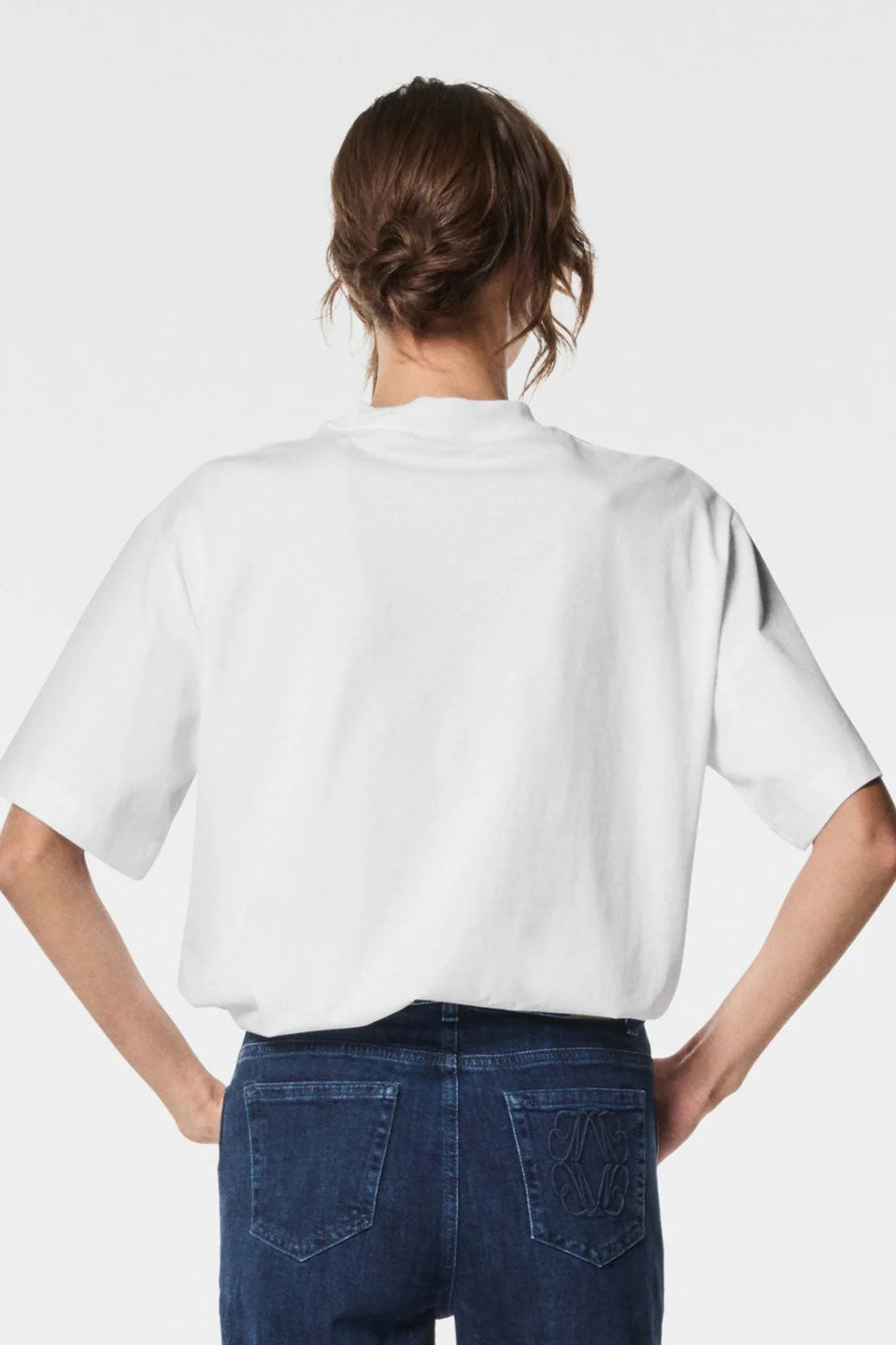 Γυναικεία μπλούζα T-shirt με κέντημα και πέτρες λευκή Nenette