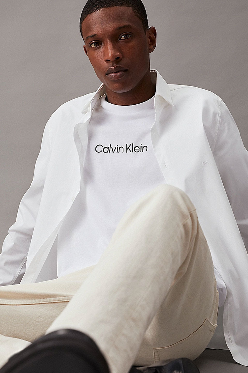 Ανδρική Κοντομάνικη λευκή μπλούζα Calvin Klein K10K111346YAF