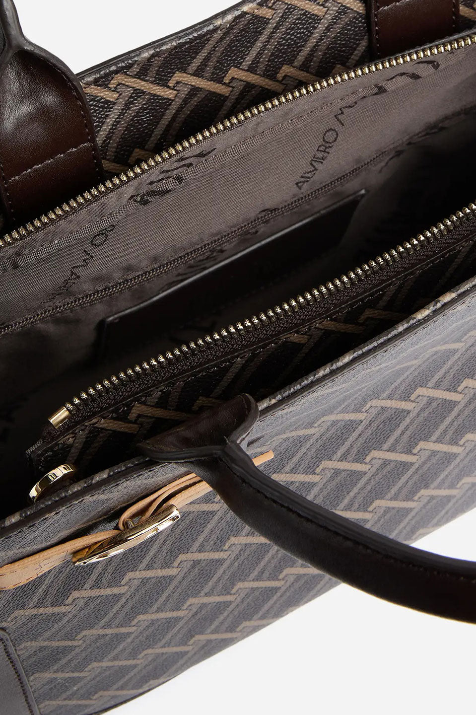 Γυναικεία τσάντα συνδυασμός δέρμα και monogram Alviero Martini - LLD63-9895-0504