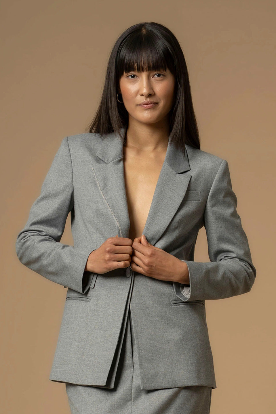 Γυναικείο σακάκι με διπλές λεπτομέρειες γκρι Kocca