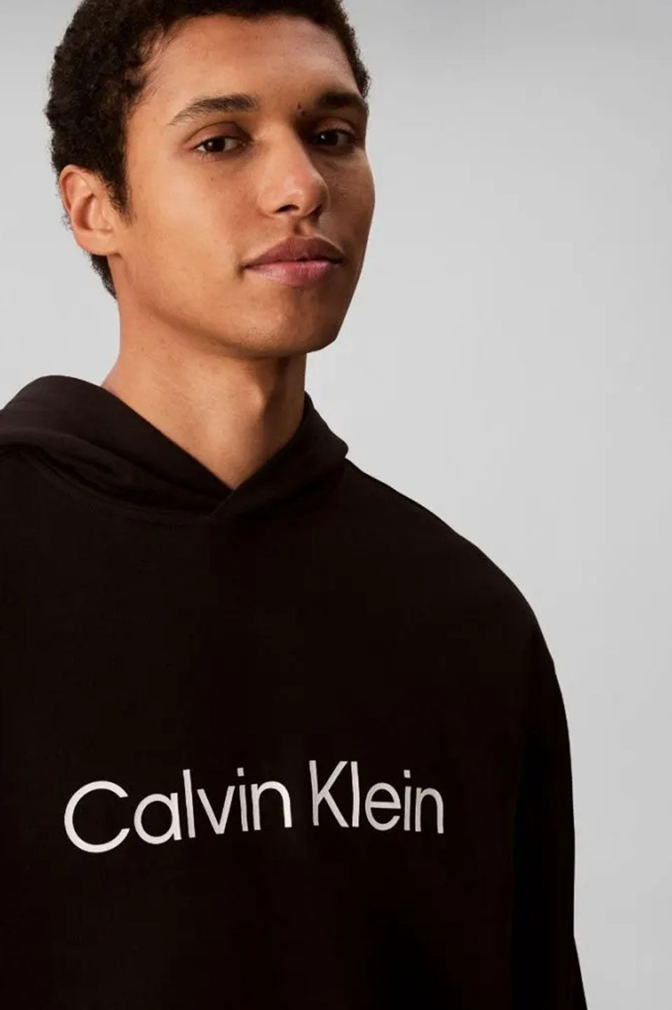Ανδρική μπλούζα φούτερ με κουκούλα μαύρη LV14LD231GUB1 Calvin Klein