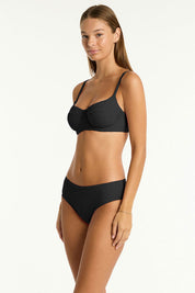Γυναικείο Μαγιό bikini slip ανάγλυφο μαύρο Sea Level