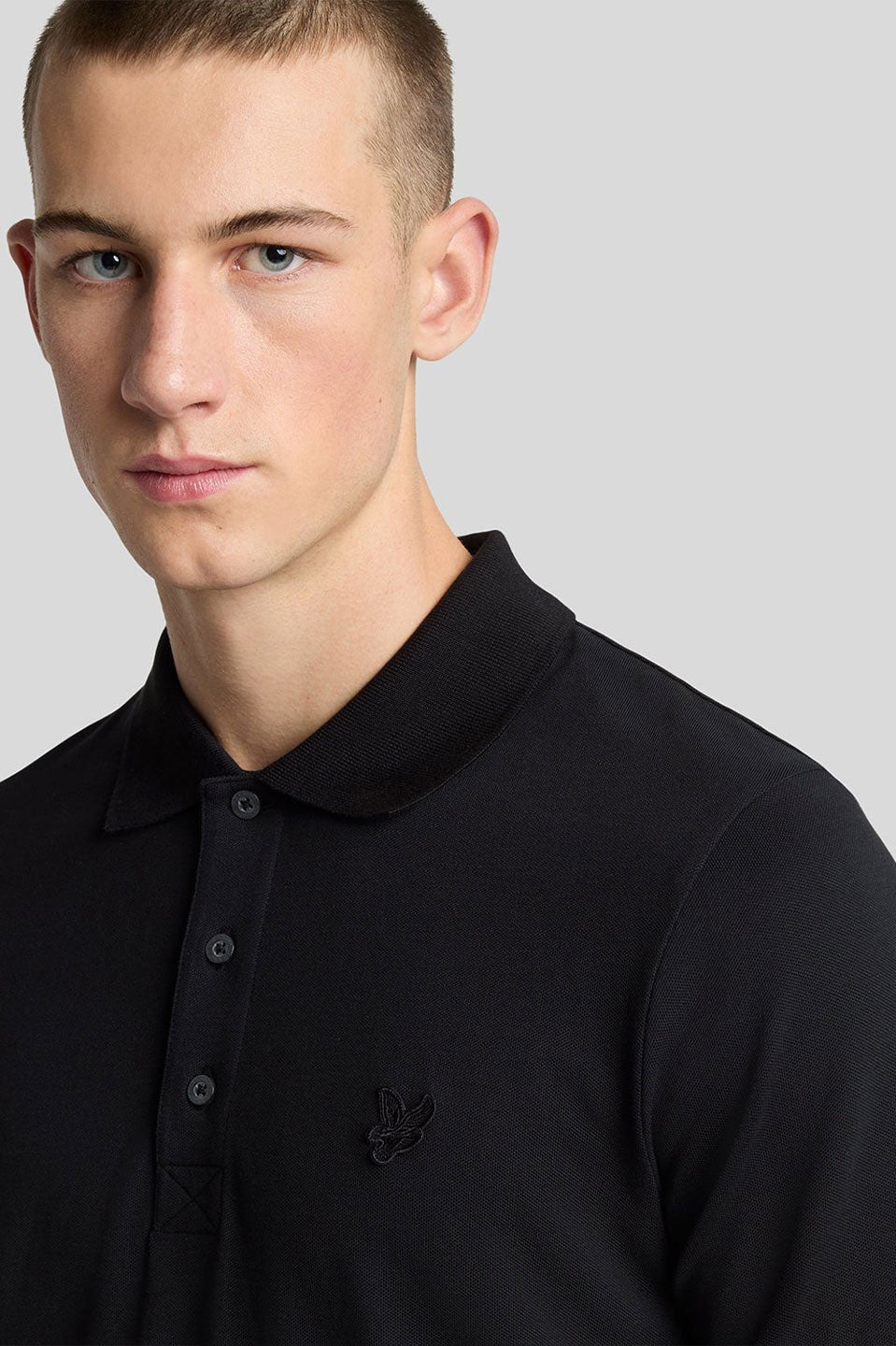 Ανδρική Μπλούζα κοντομάνικη πόλο μαύρη Lyle & Scott