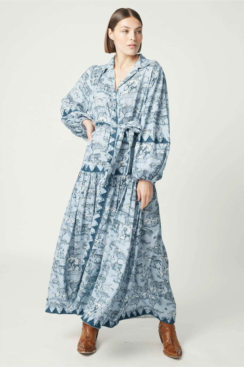 Γυναικείο φόρεμα ζακάρ με ζώνη εμπριμέ μπλε Miss June