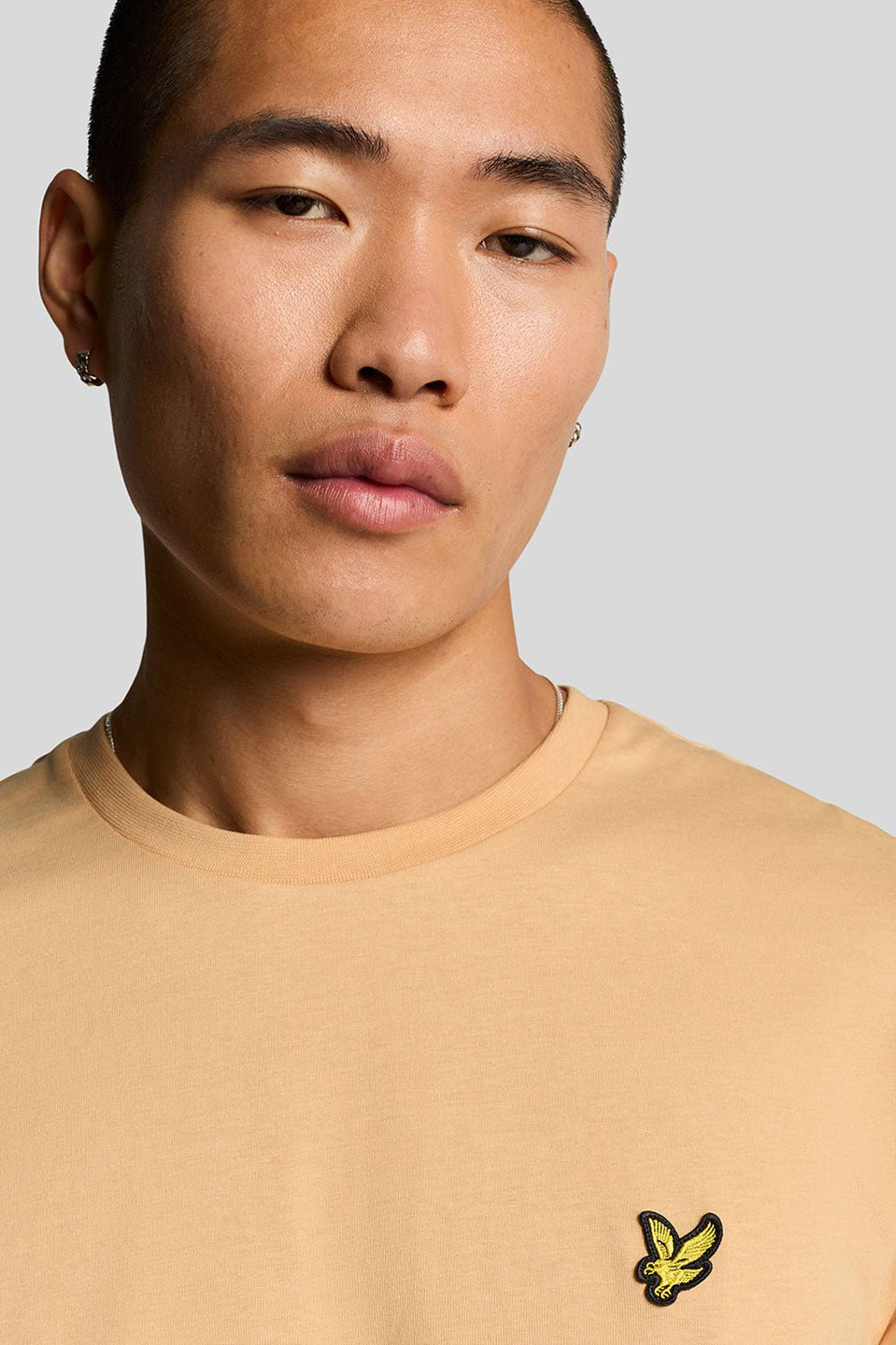 Ανδρικό Κοντομάνικο T-shirt με λογότυπο άμμος Lyle & Scott