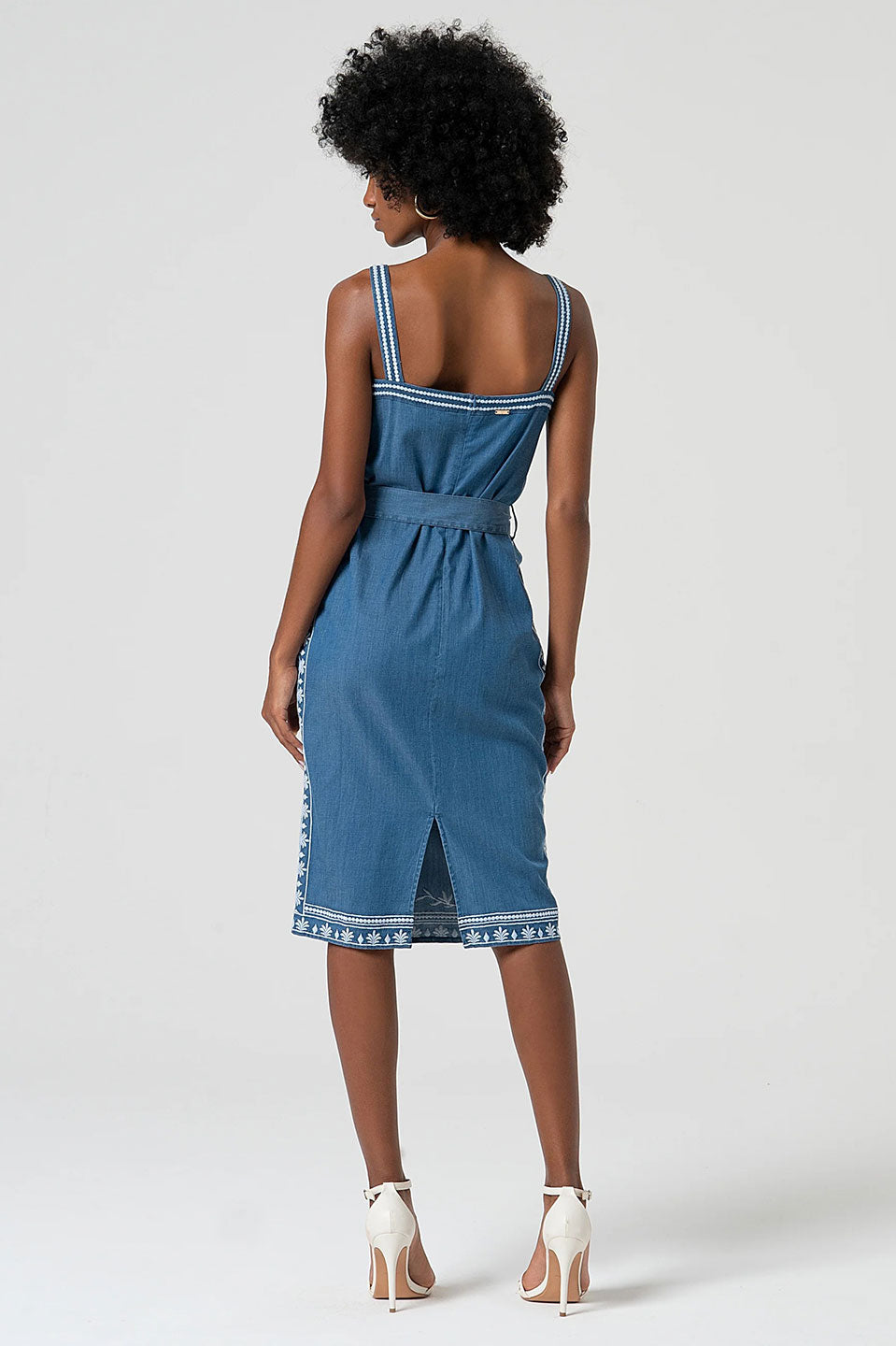 Γυναικείο φόρεμα με κέντημα μπλε Fracomina