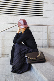 Γυναικεία φούστα πλισέ με ασυμμετρά μαύρη Nenette