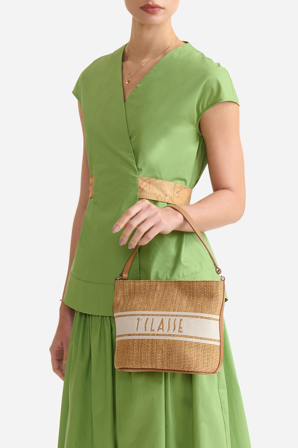 Γυναικεία τσάντα raffia LLE93-9925-0970 Alviero Martini