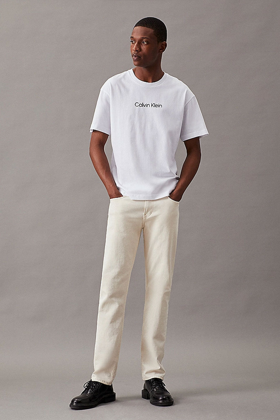 Ανδρική Κοντομάνικη λευκή μπλούζα Calvin Klein K10K111346YAF