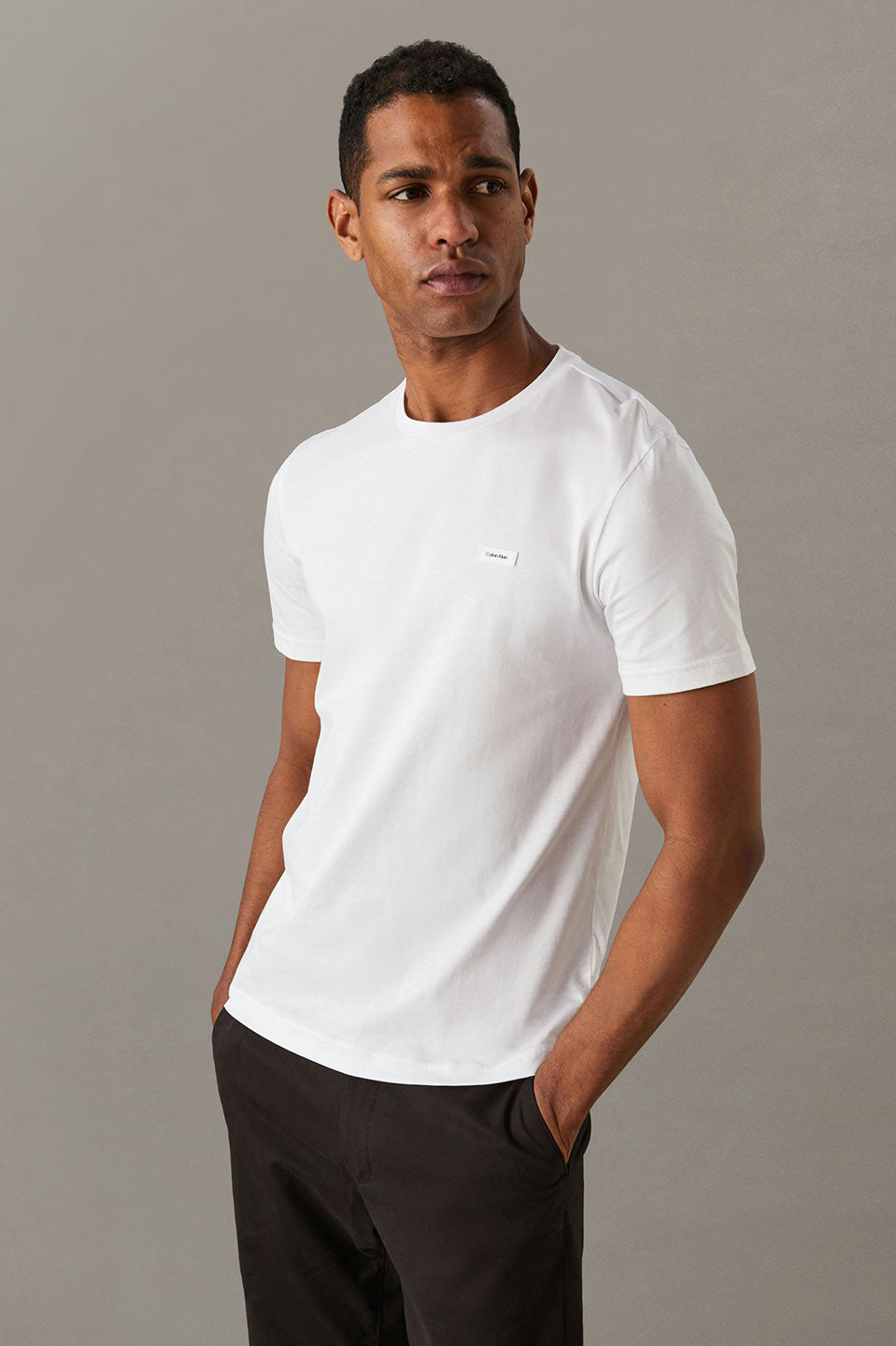 Ανδρική Κοντομάνικη λευκή μπλούζα Calvin Klein K10K112229YAF