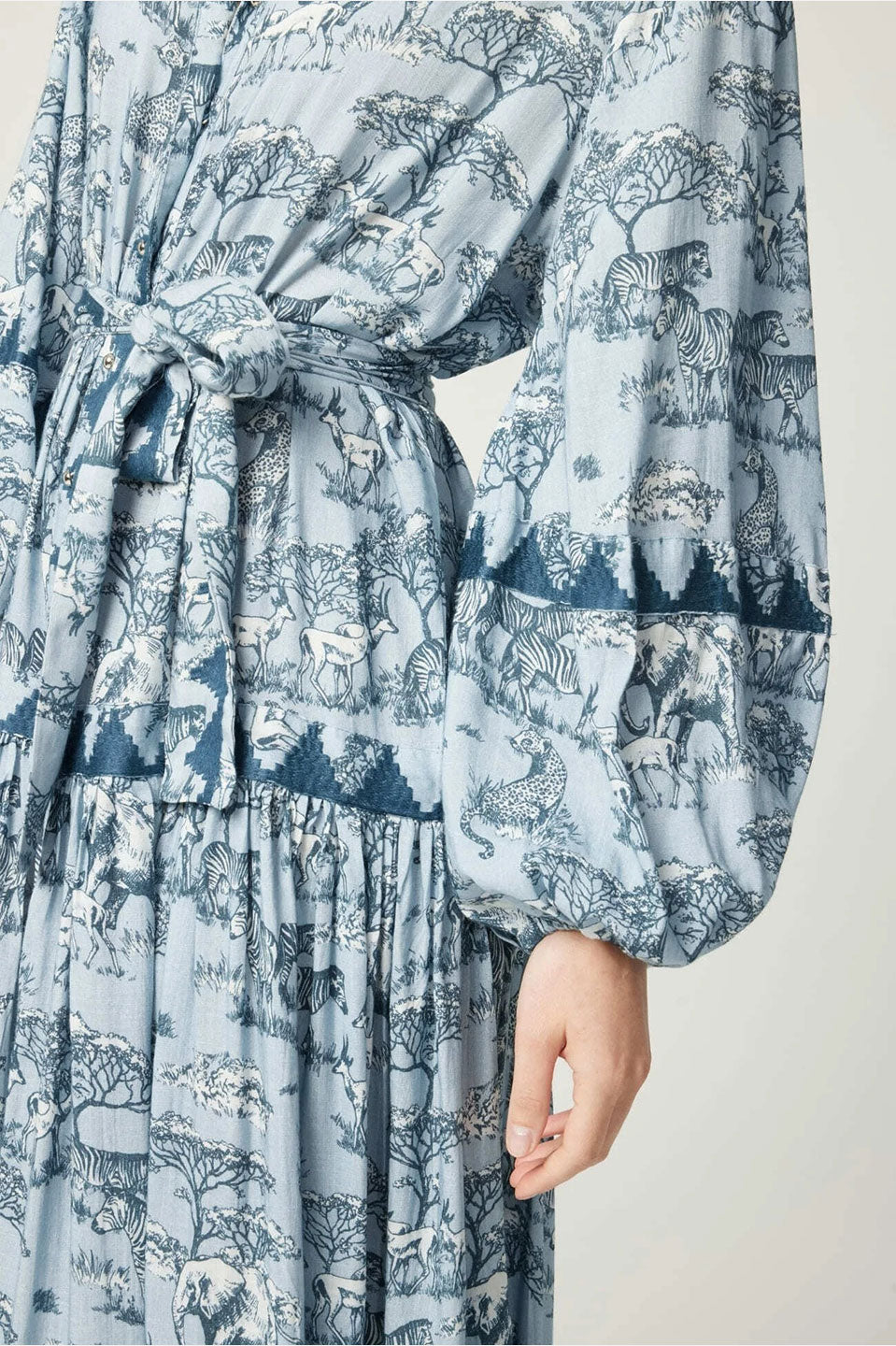 Γυναικείο φόρεμα ζακάρ με ζώνη εμπριμέ μπλε Miss June