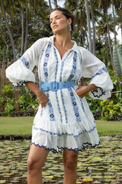 Γυναικείο φόρεμα με κέντημα και ζώνη μπλε Miss June