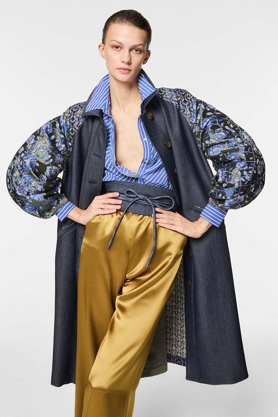 Γυναικείο πανωφόρι ζακάρ με λουλούδια Nenette