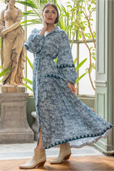 Γυναικείο φόρεμα ζακάρ με ζώνη εμπριμέ μπλε Miss June
