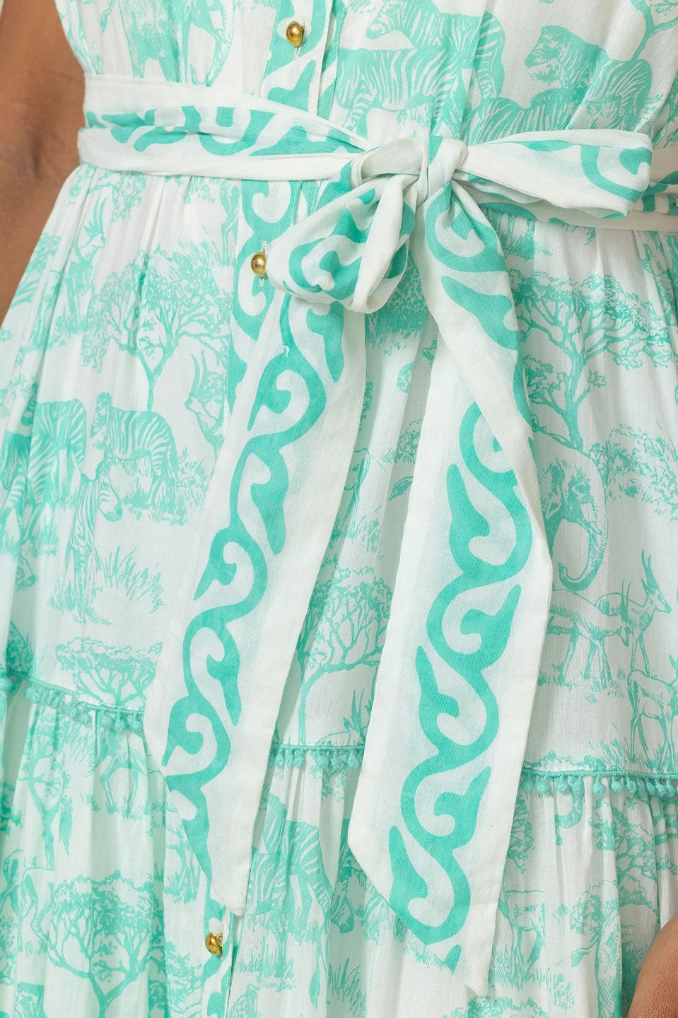 Γυναικείο φόρεμα αμάνικο με κέντημα και ζώνη πράσινο μέντα Miss June