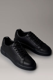 Ανδρικά παπούτσια με ανάγλυφο Calvin Klein - YM0YM013830GJ