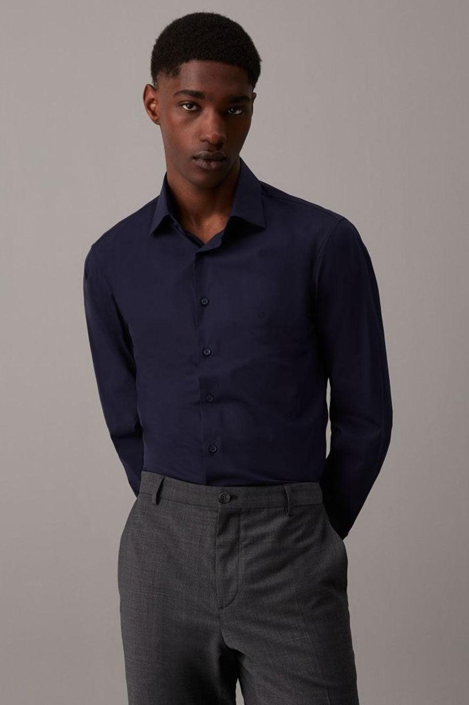 Ανδρικό Πουκάμισο ποπλίνα regular fit σκούρο μπλε Calvin Klein K10K109509CHW