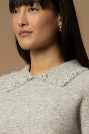 Γυναικεία μπλούζα πλεκτή με πέτρες στο γιακά γκρι Kocca