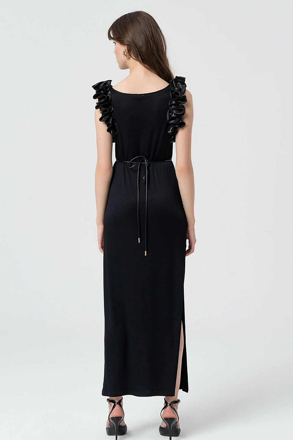 Γυναικείο φόρεμα με βολάν στους ώμους μαύρο Fracomina