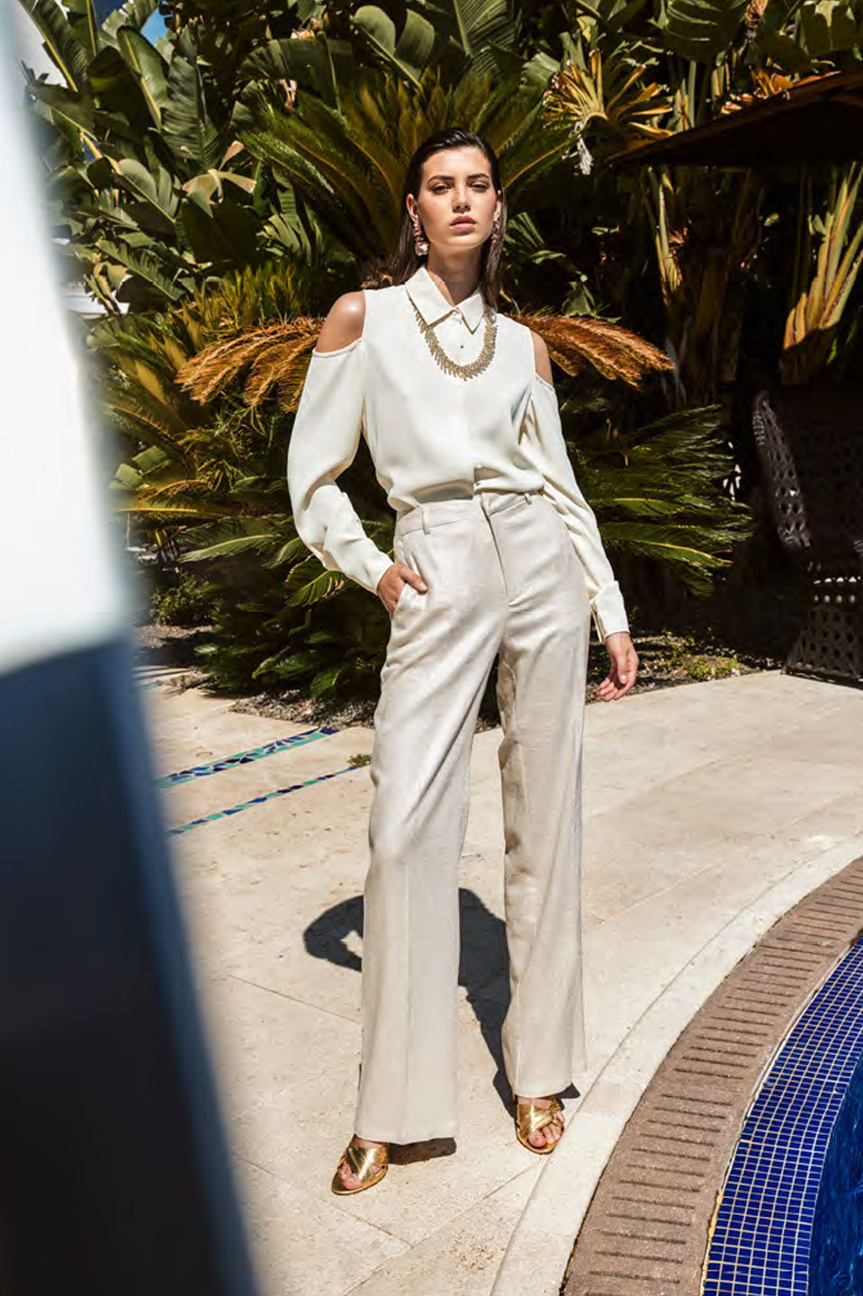 Γυναικείο Πουκάμισο με ανοίγματα στους ώμους σατινέ ιβουάρ Trash & Luxury